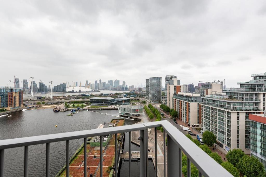 Excel Dock Apartments London Exterior foto